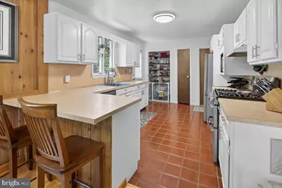 208 Renfrew Avenue, Trenton, NJ 08618 - Photo 8