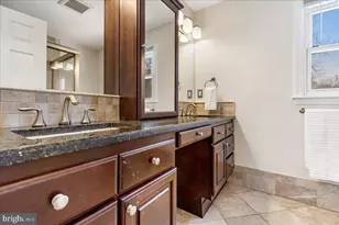 27 W Cartwright Dr, Princeton Junction, NJ 08550 - Photo 20