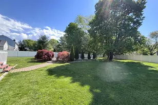 27 W Cartwright Dr, Princeton Junction, NJ 08550 - Photo 30