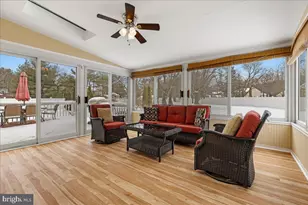 27 W Cartwright Dr, Princeton Junction, NJ 08550 - Photo 16