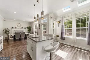 25 Navesink Dr, Pennington, NJ 08534 - Photo 12