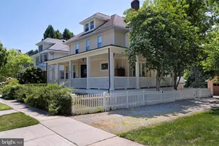 113 W Prospect St, Hopewell Township, NJ 08525 - Photo 2