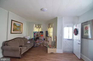 219 Park Ln, Hamilton Township, NJ 08609 - Photo 2