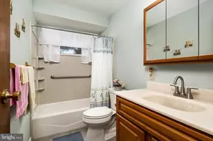 857 Estates Blvd, Hamilton Township, NJ 08690 - Photo 18