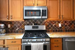 221 Colt St, Pennington, NJ 08534 - Photo 20