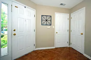 221 Colt St, Pennington, NJ 08534 - Photo 4