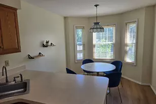 26 Stanwyck Ct, Robbinsville, NJ 08691 - Photo 4