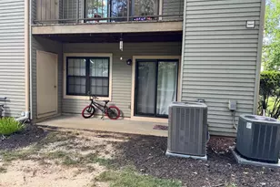 47 Wyndham Pl, Robbinsville, NJ 08691 - Photo 2