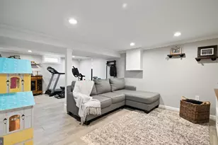 35 Baltusrol St, Hamilton Township, NJ 08690 - Photo 26