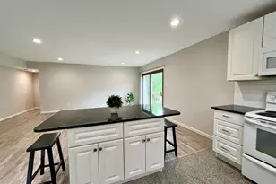 702 Meadow Woods, Lawrence, NJ 08648 - Photo 8