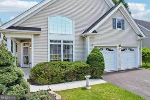 21 Pinflower Ln, Princeton Junction, NJ 08550 - Photo 4