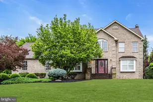 2 Tanager Ln, Robbinsville, NJ 08691 - Photo 1