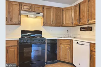 27 Joyner Court, Lawrenceville, NJ 08648 - Photo 8
