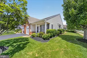 71 Burholme Dr, Hamilton Township, NJ 08691 - Photo 2