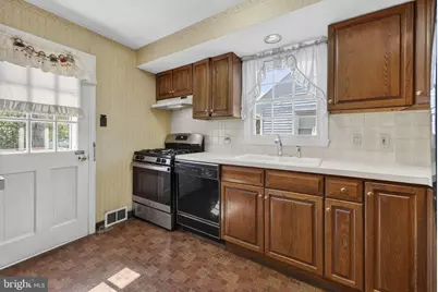 4 Gregory Drive, Hamilton Township, NJ 08690 - Photo 4