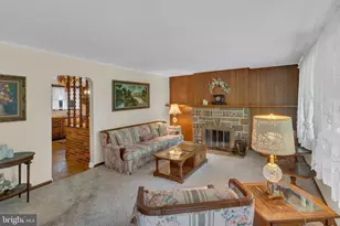 39 Ashley Ave, Ewing Township, NJ 08618 - Photo 4