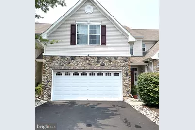 4 Blake Drive, Pennington, NJ 08534 - Photo 1