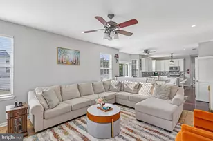 27 Queensboro Terrace, Hightstown, NJ 08520 - Photo 2