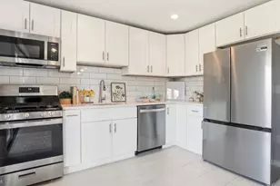607 Greenwich Ct, Hightstown, NJ 08520 - Photo 10
