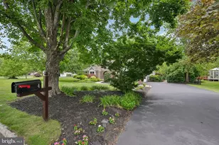 4 Hedge Row, Lawrence Township, NJ 08648 - Photo 8