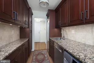 3 Palmer Sq W, Princeton, NJ 08542 - Photo 8