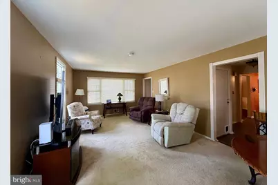 243 Trenton Avenue, Hamilton Township, NJ 08619 - Photo 6