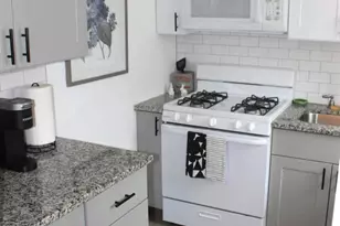 51 Garden View, Hightstown, NJ 08520 - Photo 4