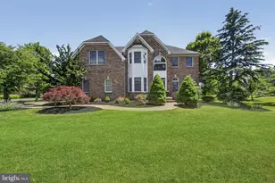 103 S Longfellow Dr, Princeton Junction, NJ 08550 - Photo 2