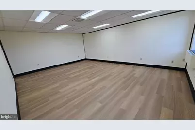 299 Ward Street #SUITE B, Hightstown, NJ 08520 - Photo 4