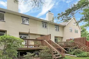 19 Exeter Ct, Princeton, NJ 08540 - Photo 1