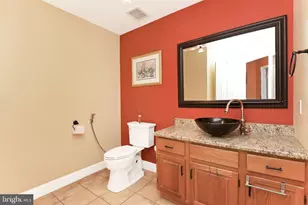 19 Exeter Ct, Princeton, NJ 08540 - Photo 10