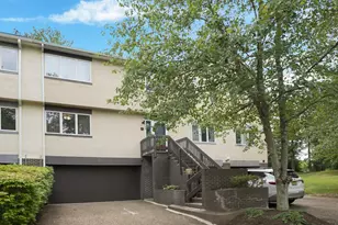 19 Exeter Ct, Princeton, NJ 08540 - Photo 1