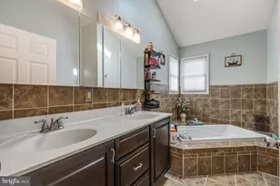 18 Loveland Ct, East Windsor Township, NJ 08512 - Photo 26