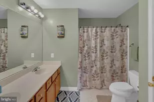 16 Cardiff Ct, Princeton Junction, NJ 08550 - Photo 32
