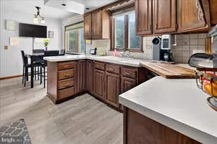 35 Beechwood Dr, Robbinsville, NJ 08691 - Photo 8
