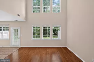 28 Sutton Ct, Pennington, NJ 08534 - Photo 4