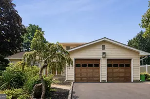 88 Tudor Dr, Hamilton Township, NJ 08690 - Photo 2