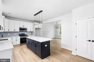 262 McAdoo Ave, Hamilton Township, NJ 08619 - Photo 12
