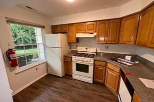 16 Fryer Ct, Hightstown, NJ 08520 - Photo 6