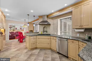 1 W Cartwright Dr, Princeton Junction, NJ 08550 - Photo 16