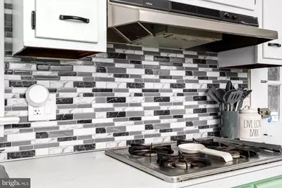404 W Park Avenue, Hamilton Township, NJ 08610 - Photo 12