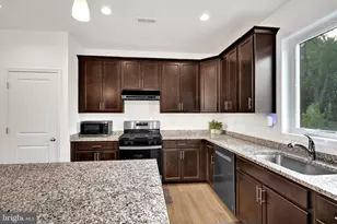 26 Misty Mdw Ln, Hamilton Township, NJ 08619 - Photo 10