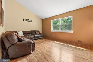 187 Dorchester Dr, East Windsor Township, NJ 08520 - Photo 14