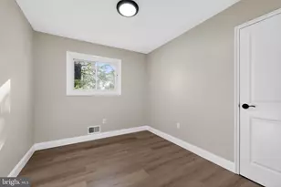 1976 Arena Dr, Hamilton Township, NJ 08610 - Photo 12