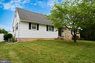 10 Smithfield Ave, Lawrence Township, NJ 08648 - Photo 34