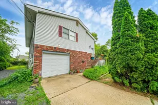 119 Clinton St, Hightstown, NJ 08520 - Photo 1