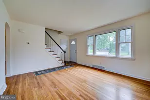 708 Nathan Hale Ave, Trenton, NJ 08648 - Photo 2