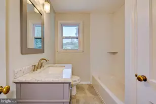 708 Nathan Hale Ave, Trenton, NJ 08648 - Photo 18