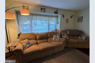 16 Wickom Avenue, Hamilton Township, NJ 08690 - Photo 4