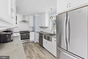 1 Lee Ct, Hamilton Township, NJ 08619 - Photo 10